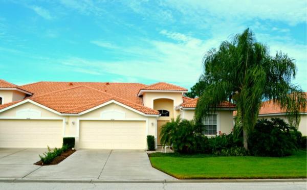 HERITAGE OAKS GOLF & COUNTRY CLUB