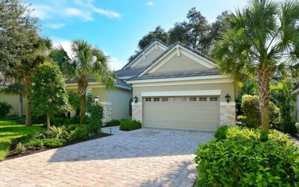 LAKEWOOD RANCH COUNTRY CLUB VILLAGE