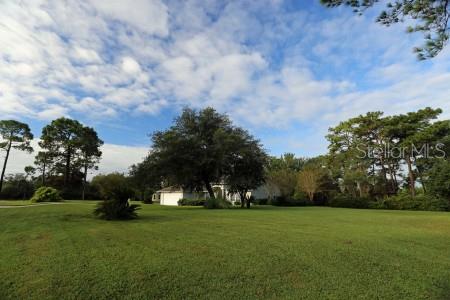 ROYAL TRAILS UNIT 01