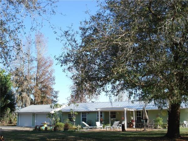 MYAKKA VALLEY RANCHES