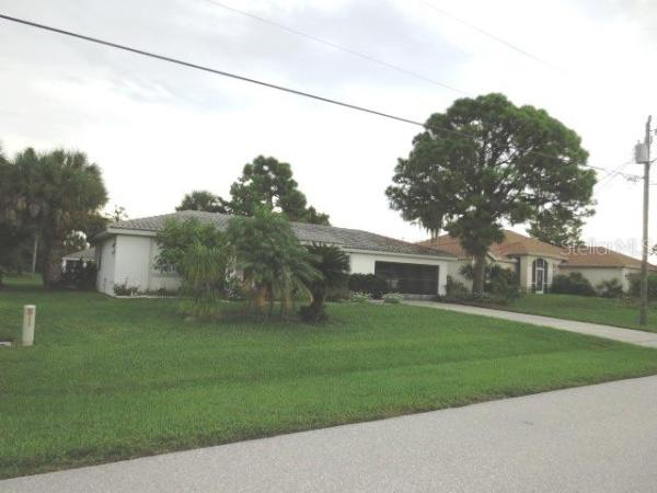 ROTONDA WEST PEBBLE BEACH