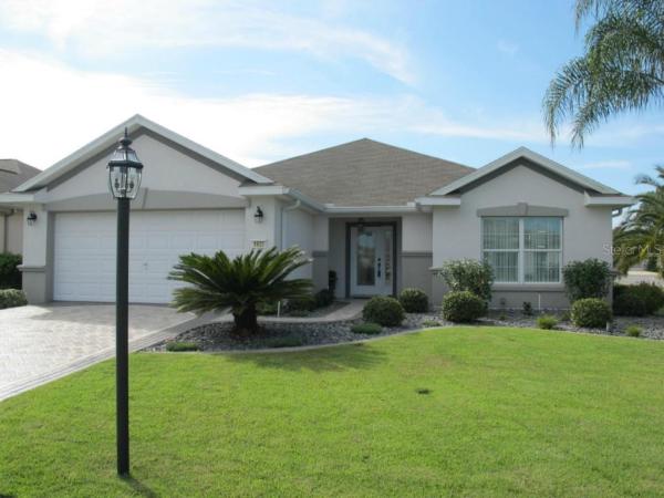 SPRUCE CREEK COUNTRY CLUB