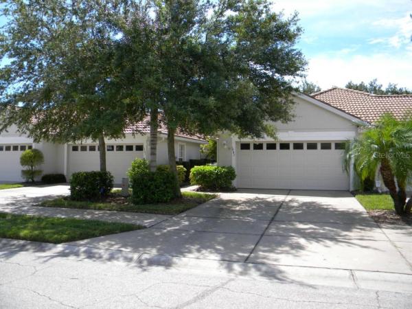 PELICAN POINTE GOLF & COUNTRY CLUB