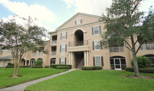 CAPRI/HUNTERS CRK CONDO