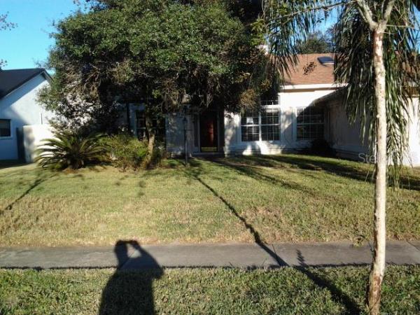 UNIVERSITY WOODS PH 03