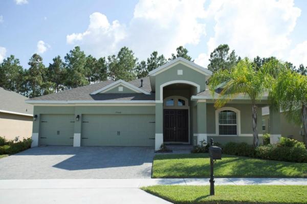 THE RESERVE AT CARRIAGE POINTE