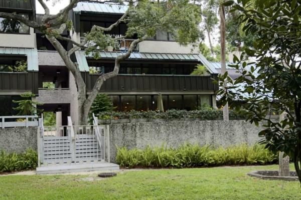 BAY PARK PLACE A CONDO