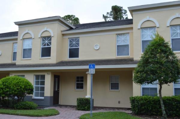CHARLESTON PLACE TOWNHOMES