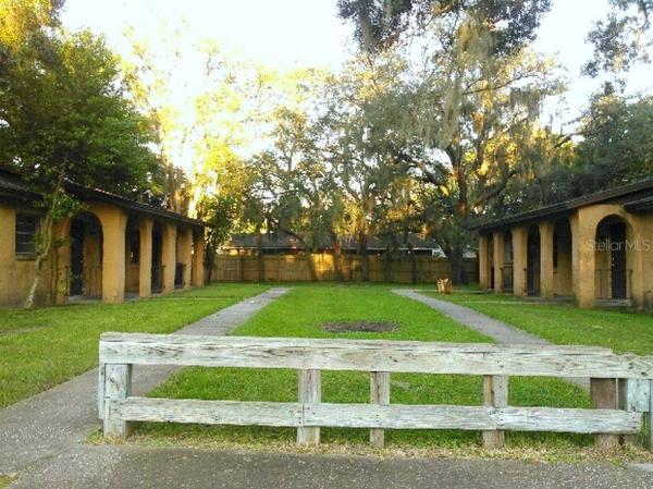 W E HAMNERS TOWERING PINES