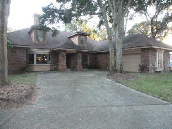 BARRINGTON OAKS WEST