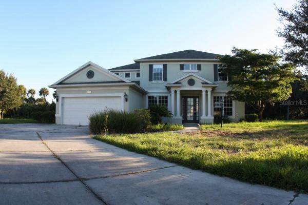 ASHLEY TRACE AT UNIVERSITY PLACE