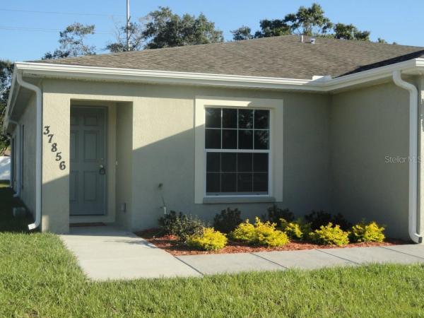 WALNUT GROVE TOWNHOUSES