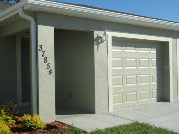 WALNUT GROVE TOWNHOUSES
