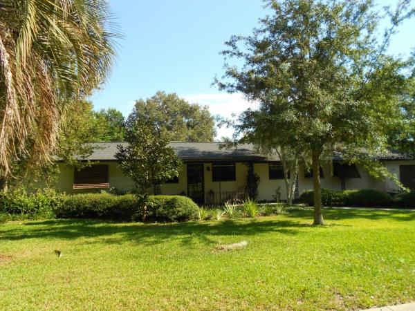 MOUNT DORA PINECREST