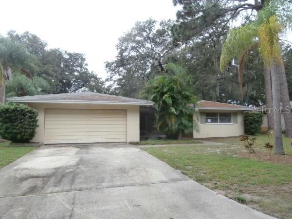 DUNEDIN LAKEWOOD ESTATES