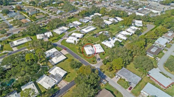 VILLAGE GREEN FOREST LAKE 14