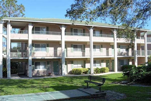 WATERSIDE AT CRANES ROOST A CONDO COMMUNITY