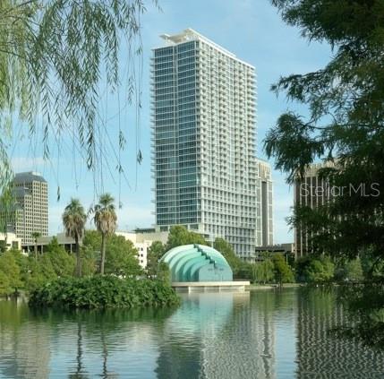 VUE AT LAKE EOLA CONDOMINIUM