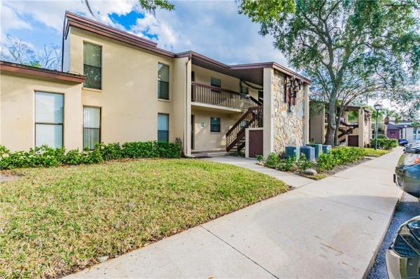 TARPON WOODS CONDO 3