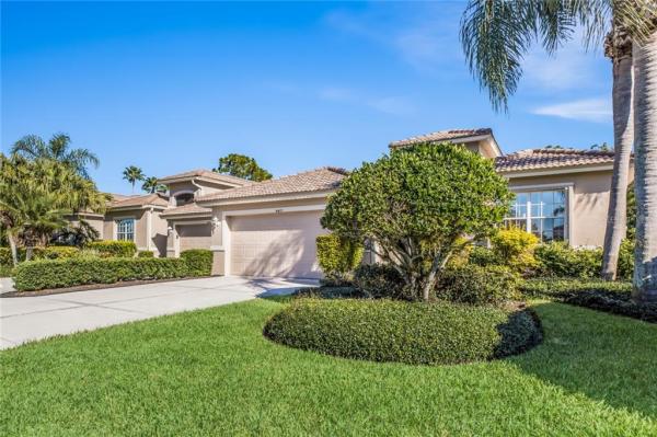 HERITAGE OAKS GOLF & COUNTRY CLUB