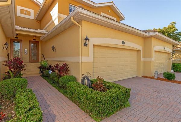 COACH HOMES I AT RIVER STRAND 2195/5517