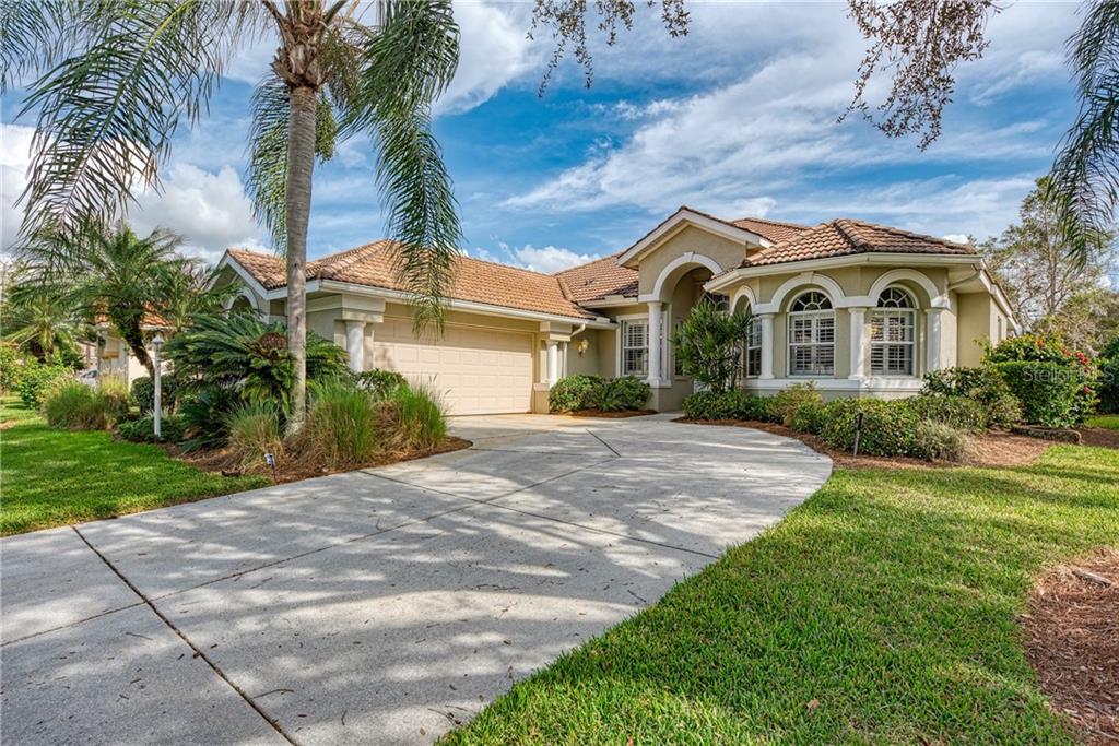 RIVERWOOD - фото