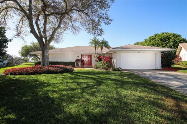 HERITAGE LAKE ESTATES