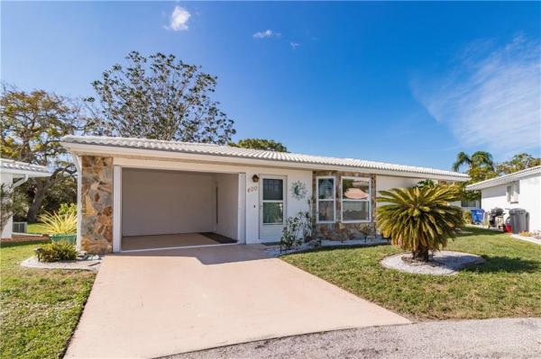 CIRCLE WOODS OF VENICE 1