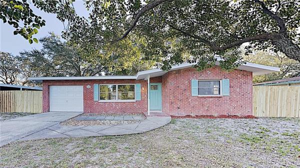 LOFTY PINE ESTATES 1ST ADD