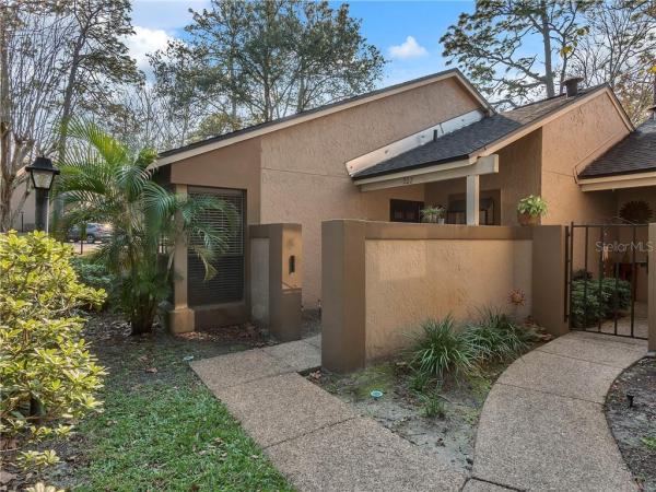 VILLAGE TWNHMS A CONDO