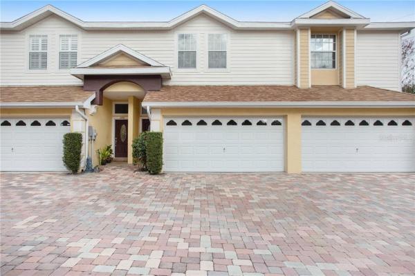 ESTANCIA PLACE TWNHMS