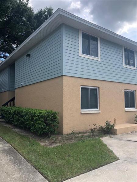 THE HAMPTONS AT BRANDON A CONDO