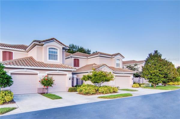 COACHMAN RESERVE CONDO