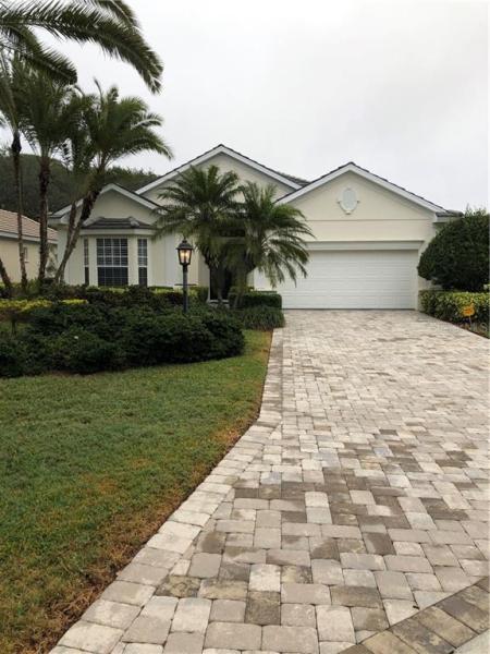 UNIVERSITY PARK/ASCOT