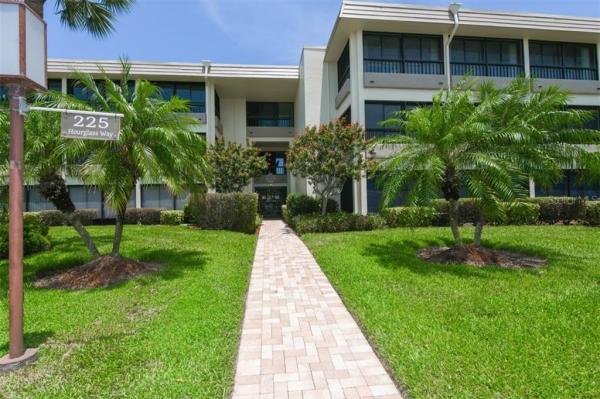 WHISPERING SANDS SEC 2