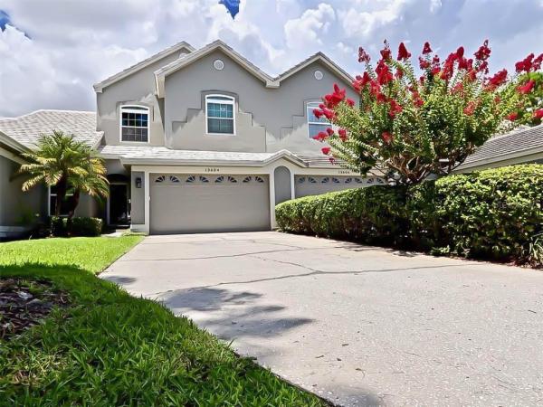 EAGLES WALK AT FEATHER SOUND