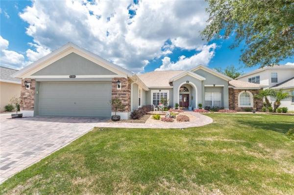 COUNTRY CLUB MOUNT DORA PH 02