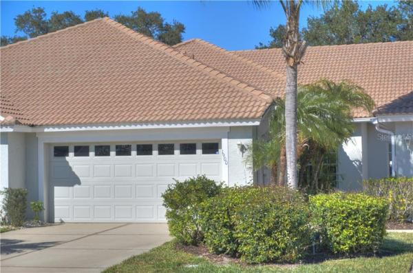 PELICAN POINTE GOLF & COUNTRY CLUB