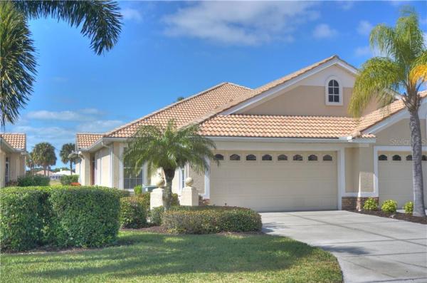 PELICAN POINTE GOLF & COUNTRY CLUB