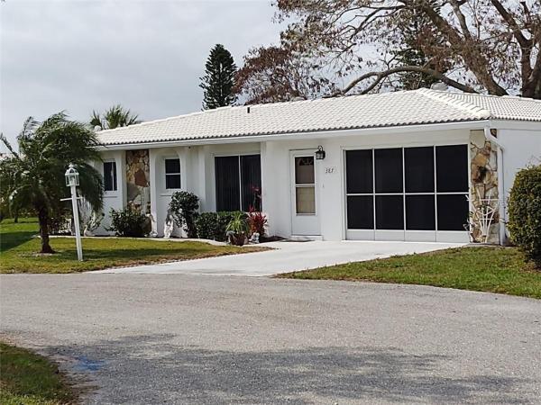 CIRCLE WOODS OF VENICE 1