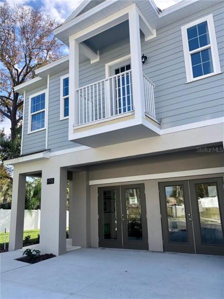 GRAND VIEW AT LAKE WILDMERE