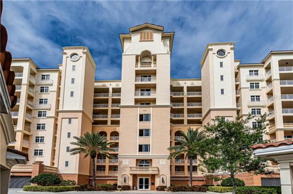 PALMS AT MINORCA PH 01 CONDO