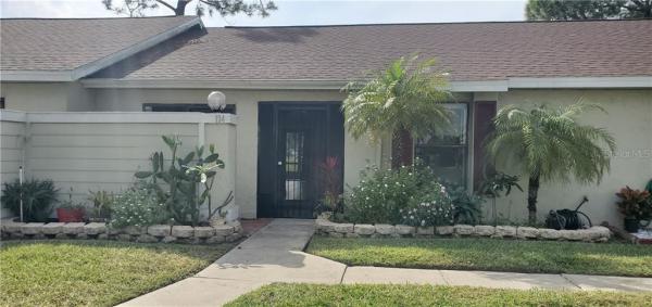 BUENAVENTURA LAKES PINE ISLAND VILLAS