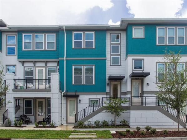 LAUREATE PARK NBRHD CENTER PH 1