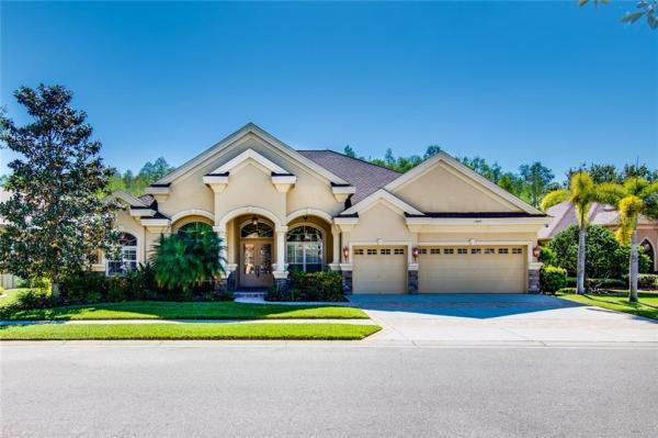 GREY HAWK AT LAKE POLO PH 02