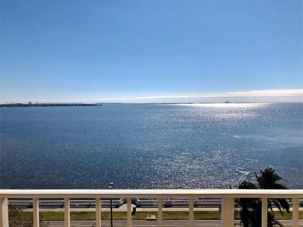 BAYSHORE DIPLOMAT A CONDOMINIU