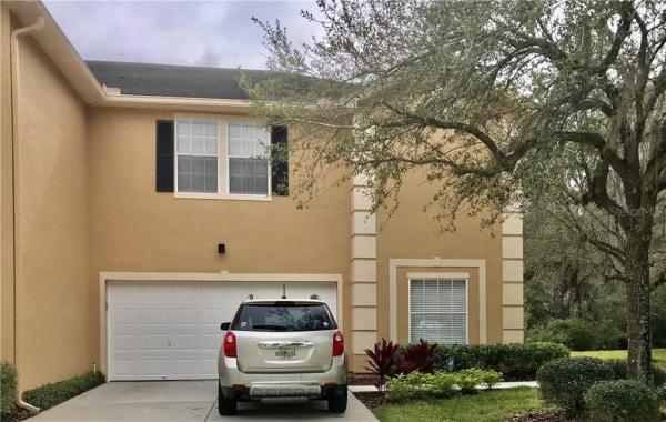 EMERALD POINTE TWNHMS AT TA