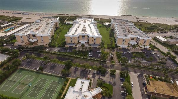 SILVER SANDS BEACH & RACQUET CLUB