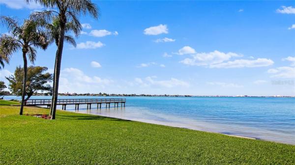 CASA DEL MAR CONDO II