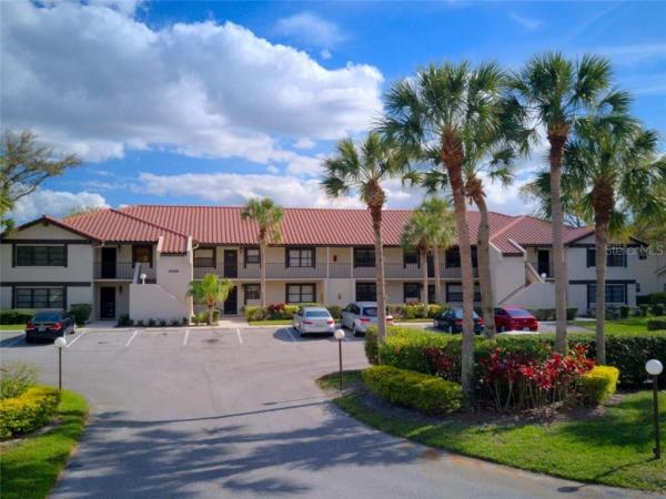 GOLF POINTE AT PALM-AIRE COUNTRY CLUB CONDO SEC II